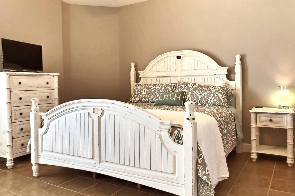 Happy Ours 2200 Sq Ft Corner Beachfront Sleeps 12 Panama City Beach Kültér fotó