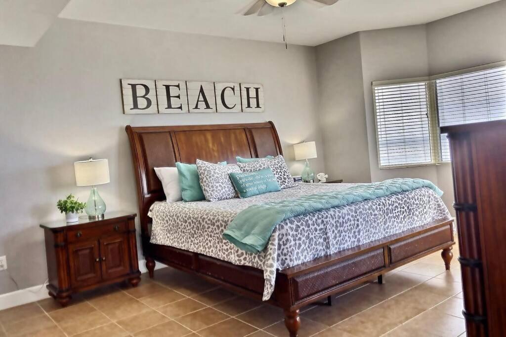 Happy Ours 2200 Sq Ft Corner Beachfront Sleeps 12 Panama City Beach Kültér fotó