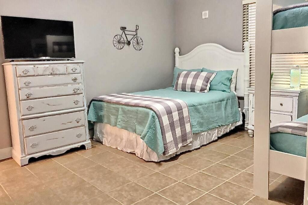 Happy Ours 2200 Sq Ft Corner Beachfront Sleeps 12 Panama City Beach Kültér fotó