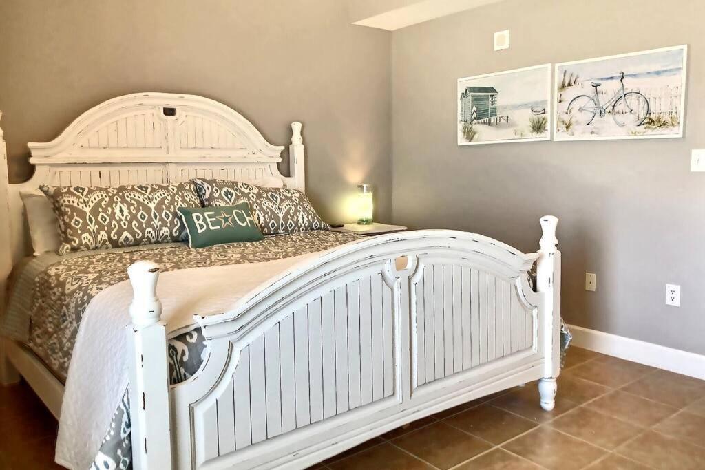 Happy Ours 2200 Sq Ft Corner Beachfront Sleeps 12 Panama City Beach Kültér fotó